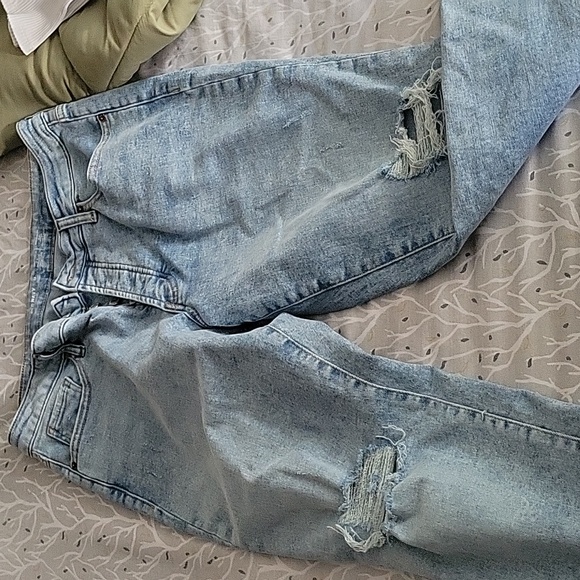 Old navy jeans - Picture 2 of 4